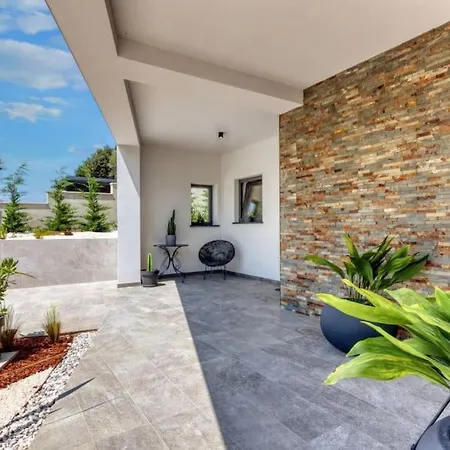 Design M Pula, Pjescana Uvala Villa