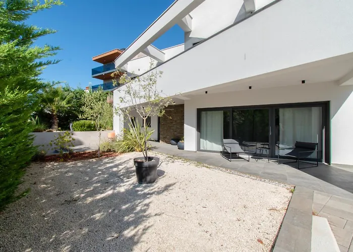 Design M Pula, Pjescana Uvala Villa *