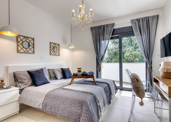 Villa Design M Pula, Pjescana Uvala