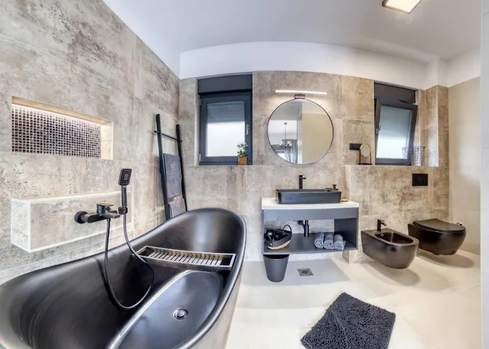 Design M Pula, Pjescana Uvala