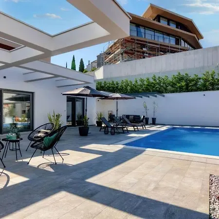 Villa Design M Pula, Pjescana Uvala