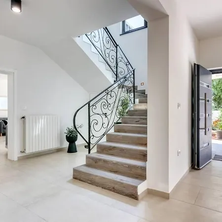 Design M Pula, Pjescana Uvala Villa Pula