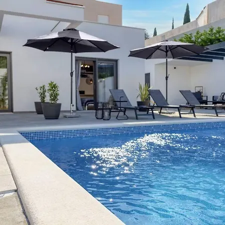 Design M Pula, Pjescana Uvala Villa Pula