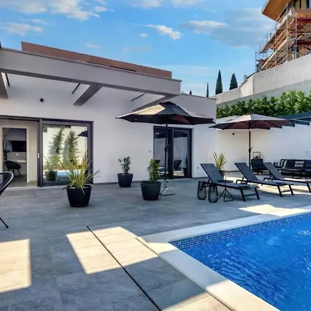 Design M Pula, Pjescana Uvala Villa Pula