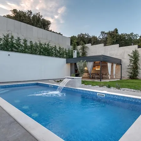 Design M Pula, Pjescana Uvala Villa *