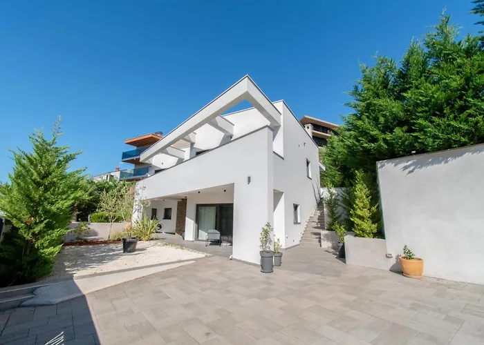 Design M Pula, Pjescana Uvala *