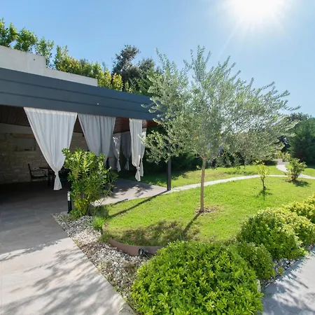 Design M Pula, Pjescana Uvala