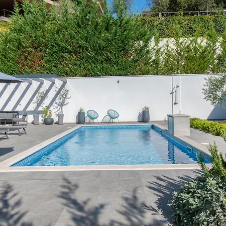 Design M Pula, Pjescana Uvala * Pula